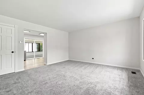 Living - 5184 Deerpath Rd, Oak Forest, IL 60452 photo 2 of 4