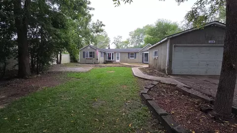 108 Ridgeland Ave, West Chicago, IL 60185
