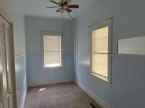 Bedroom - 806 E Mckinley St, Marion, IL 62959 photo 4 of 4