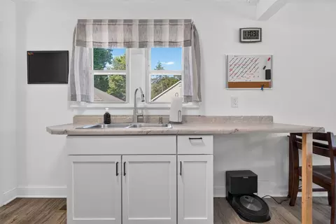 Kitchen - 895 Pine Bluff Rd, Morris, IL 60450 photo 5 of 5