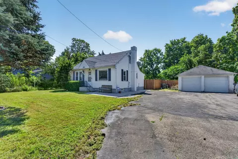 Other - 895 Pine Bluff Rd, Morris, IL 60450 photo 2 of 10