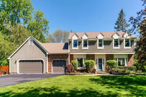 5544 Oak Grove Dr, Long Grove, IL 60047