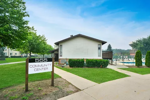 View/Area - 575 Fairway View Dr #3H, Wheeling, IL 60090 photo 1 of 1