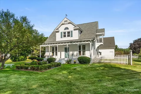 1925 Suzy St, Lake Holiday, IL 60548