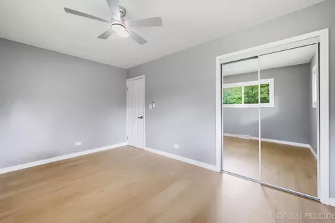 Bedroom - 557 Willard Ave, Elgin, IL 60120 photo 3 of 4