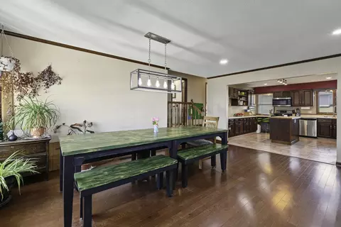 Dining - 919 3rd Ave, Fulton, IL 61252 photo 1 of 1