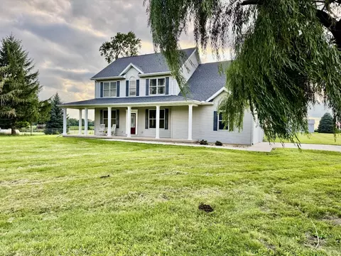 3039 E 3rd Rd, Lasalle, IL 61301