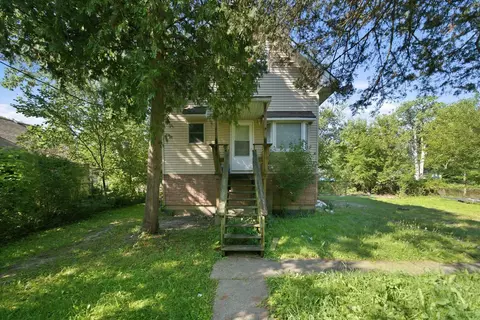 42396 N Willow St, Antioch, IL 60002