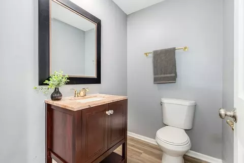 Bath - 1034 Pine Ave, Olympia Fields, IL 60461 photo 3 of 3