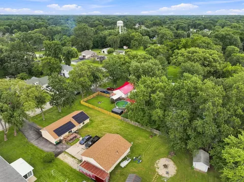 View/Area - 911 W Eureka St, Braidwood, IL 60408 photo 1 of 1