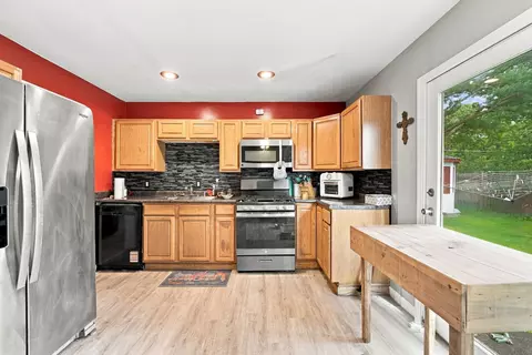 Kitchen - 911 W Eureka St, Braidwood, IL 60408 photo 1 of 1