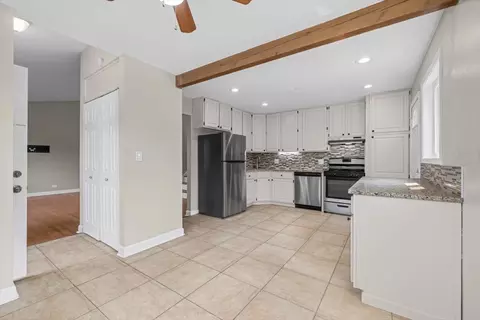 Kitchen - 416 Glendale Rd, Glenview, IL 60025 photo 1 of 3