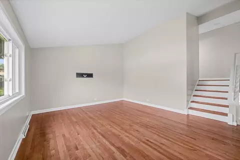 Living - 416 Glendale Rd, Glenview, IL 60025 photo 1 of 7