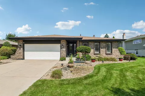 8818 172nd St, Tinley Park, IL 60487