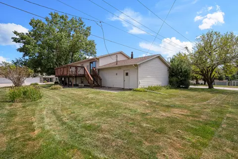 Exterior - 3333 35th Ave, Moline, IL 61265 photo 9 of 9