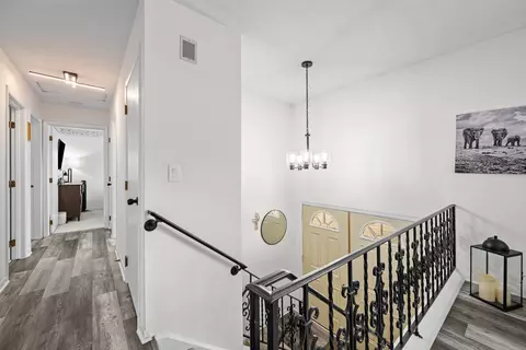 Entry Way - 3333 35th Ave, Moline, IL 61265 photo 2 of 2