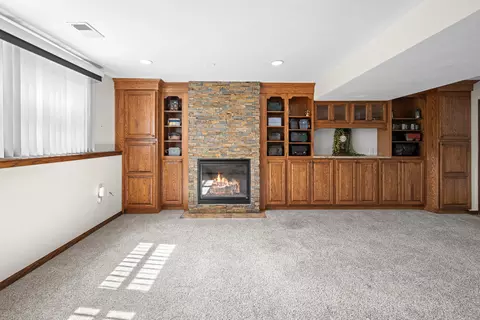 Living - 3333 35th Ave, Moline, IL 61265 photo 1 of 5