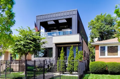 2326 W Erie St, Chicago, IL 60612