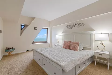 Bedroom - 175 E Delaware Pl #6206, Chicago, IL 60611 photo 2 of 2