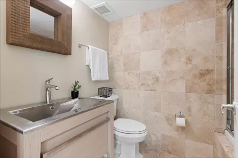 Bath - 175 E Delaware Pl #6206, Chicago, IL 60611 photo 1 of 3