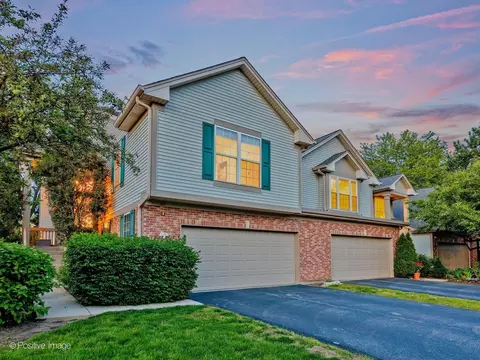 Exterior - 121 Commons Ct, Wheeling, IL 60090 photo 2 of 5