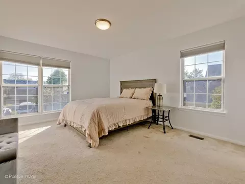 Bedroom - 121 Commons Ct, Wheeling, IL 60090 photo 2 of 3