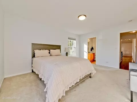 Bedroom - 121 Commons Ct, Wheeling, IL 60090 photo 3 of 3