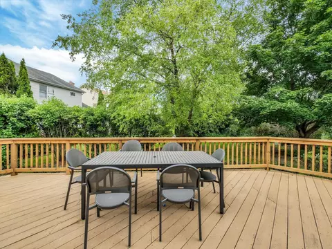 Exterior - 640 Downey St, Hoffman Estates, IL 60169 photo 9 of 11