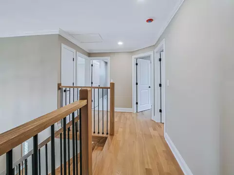 Entry Way - 640 Downey St, Hoffman Estates, IL 60169 photo 8 of 11