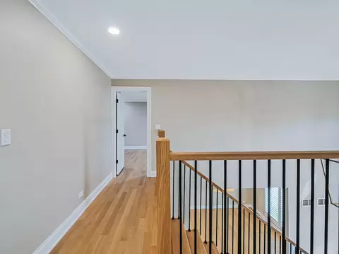 Entry Way - 640 Downey St, Hoffman Estates, IL 60169 photo 9 of 11