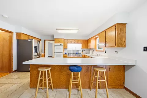 Kitchen - 16020 S Howard St, Plainfield, IL 60586 photo 5 of 5