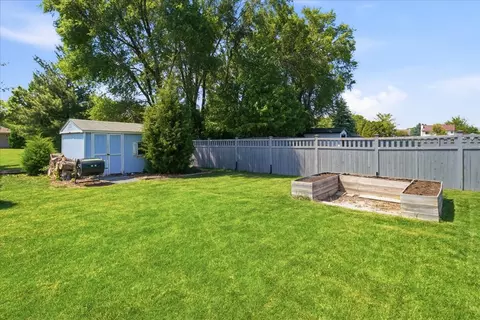 Exterior - 16020 S Howard St, Plainfield, IL 60586 photo 4 of 6
