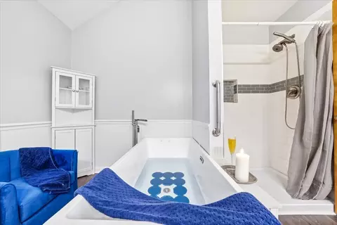Bath - 16020 S Howard St, Plainfield, IL 60586 photo 5 of 7