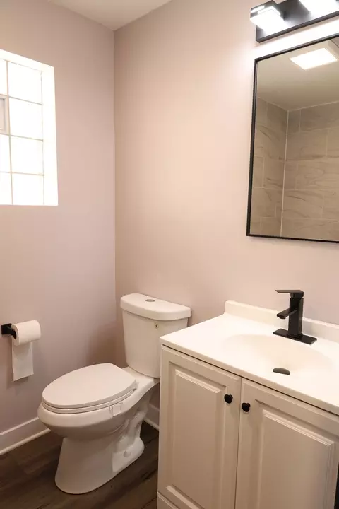 Bath - 2115 W 68th Pl, Chicago, IL 60636 photo 1 of 3