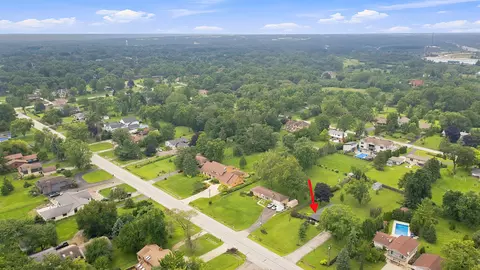 View/Area - 9 S580 Clarendon Hills Rd, Willowbrook, IL 60527 photo 3 of 6