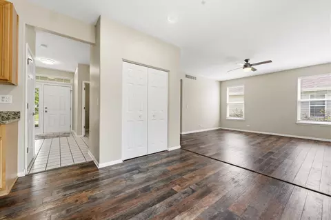 Entry Way - 32804 Bending Creek Rd, Lakemoor, IL 60051 photo 3 of 3