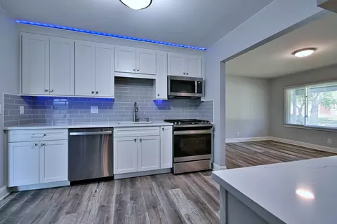 Kitchen - 129 Springleaf Dr, Bolingbrook, IL 60440 photo 3 of 3