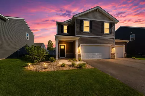 6816 Cobble Springs Ln, Wonder Lake, IL 60097