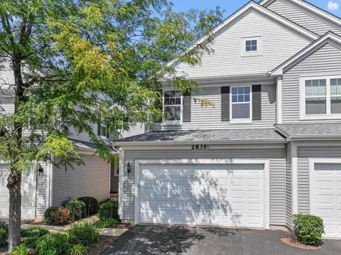 2835 Cattail Ct #C, Wauconda, IL 60084