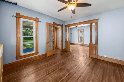 Living - 411 E Prospect St, Kewanee, IL 61443 photo 4 of 8