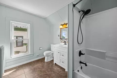 Bath - 411 E Prospect St, Kewanee, IL 61443 photo 2 of 3