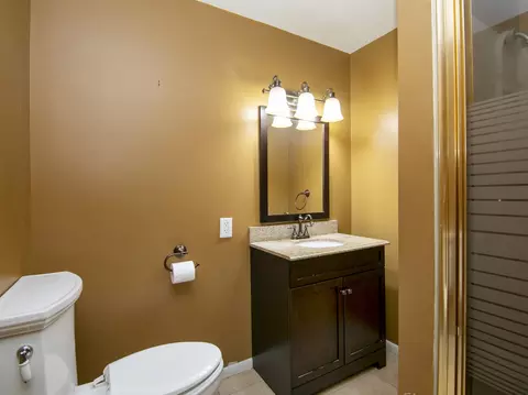 Bath - 185 N Lynn Ct, Kankakee, IL 60901 photo 1 of 3
