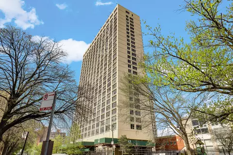 5201 S Cornell Ave #27D, Chicago, IL 60615