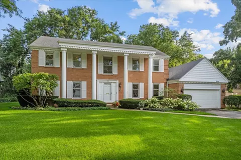 890 Dryden Ln, Highland Park, IL 60035