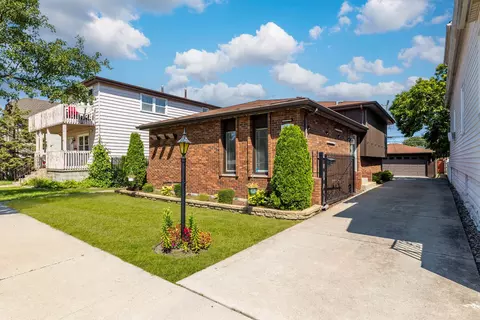13029 S Baltimore Ave, Chicago, IL 60633