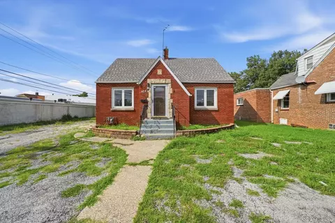 404 River Oaks Dr, Calumet City, IL 60409