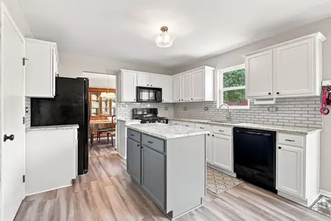 Kitchen - 1251 Idabright Dr, Plainfield, IL 60586 photo 2 of 4