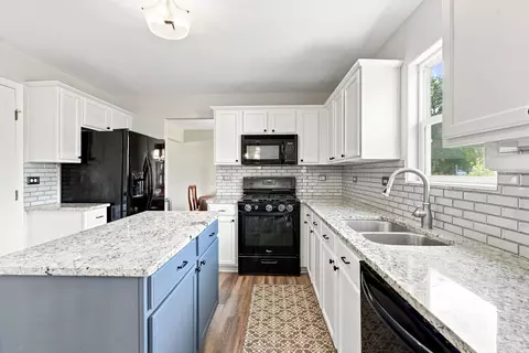 Kitchen - 1251 Idabright Dr, Plainfield, IL 60586 photo 3 of 4