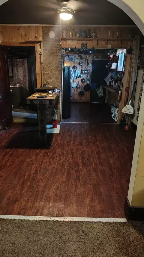 Entry Way - 117 S Reader St, Mounds, IL 62964 photo 2 of 3