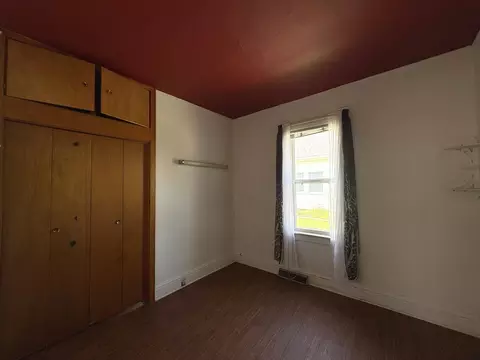 Bedroom - 1423 Pulaski St, Peru, IL 61354 photo 3 of 3